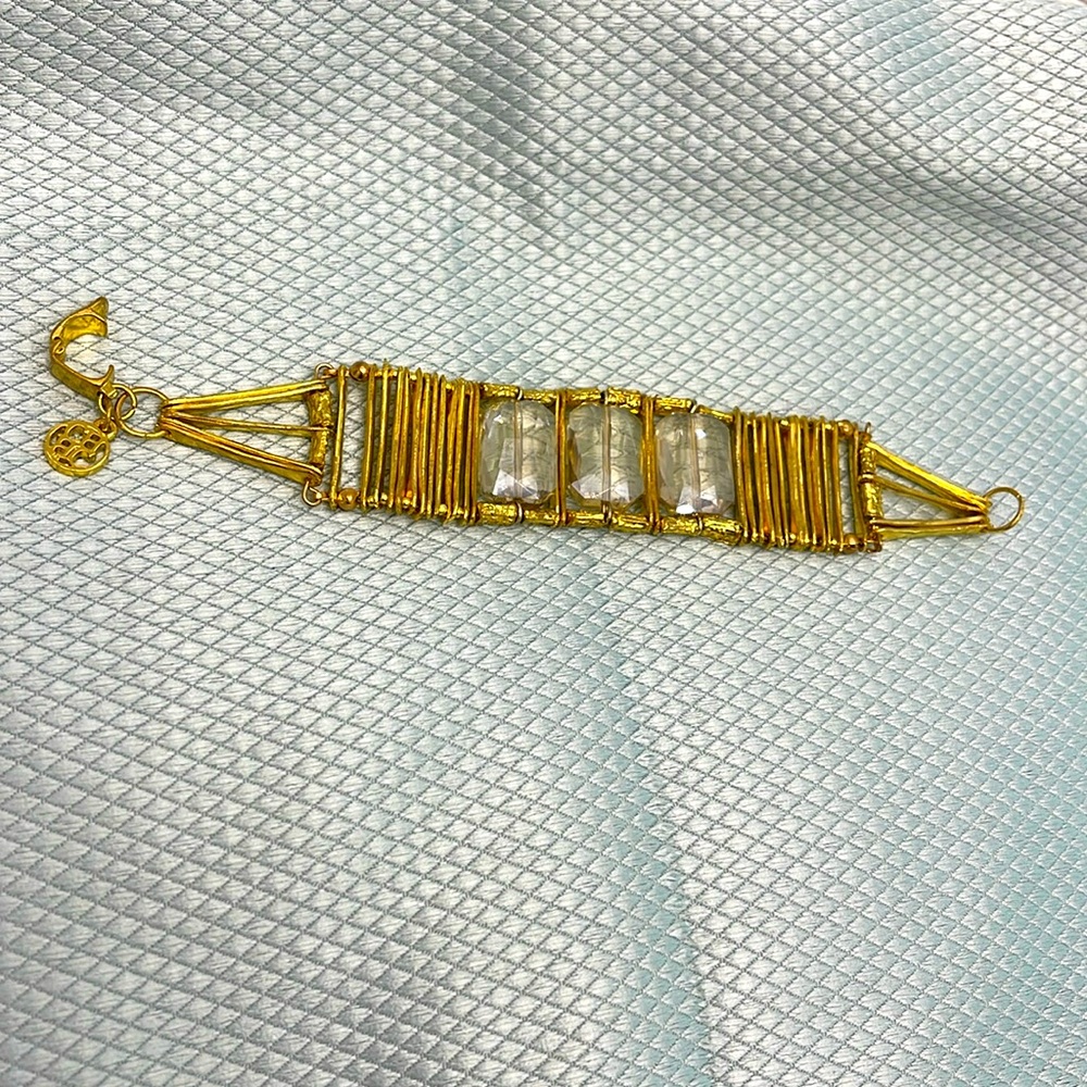 Carolina Herrera gold vintage bracelet